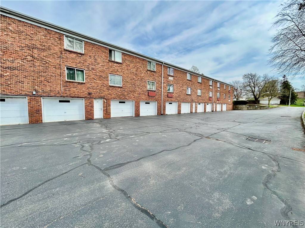 345 South Cayuga Road, Unit D Amherst, NY 14221 - Photo 33 of 35