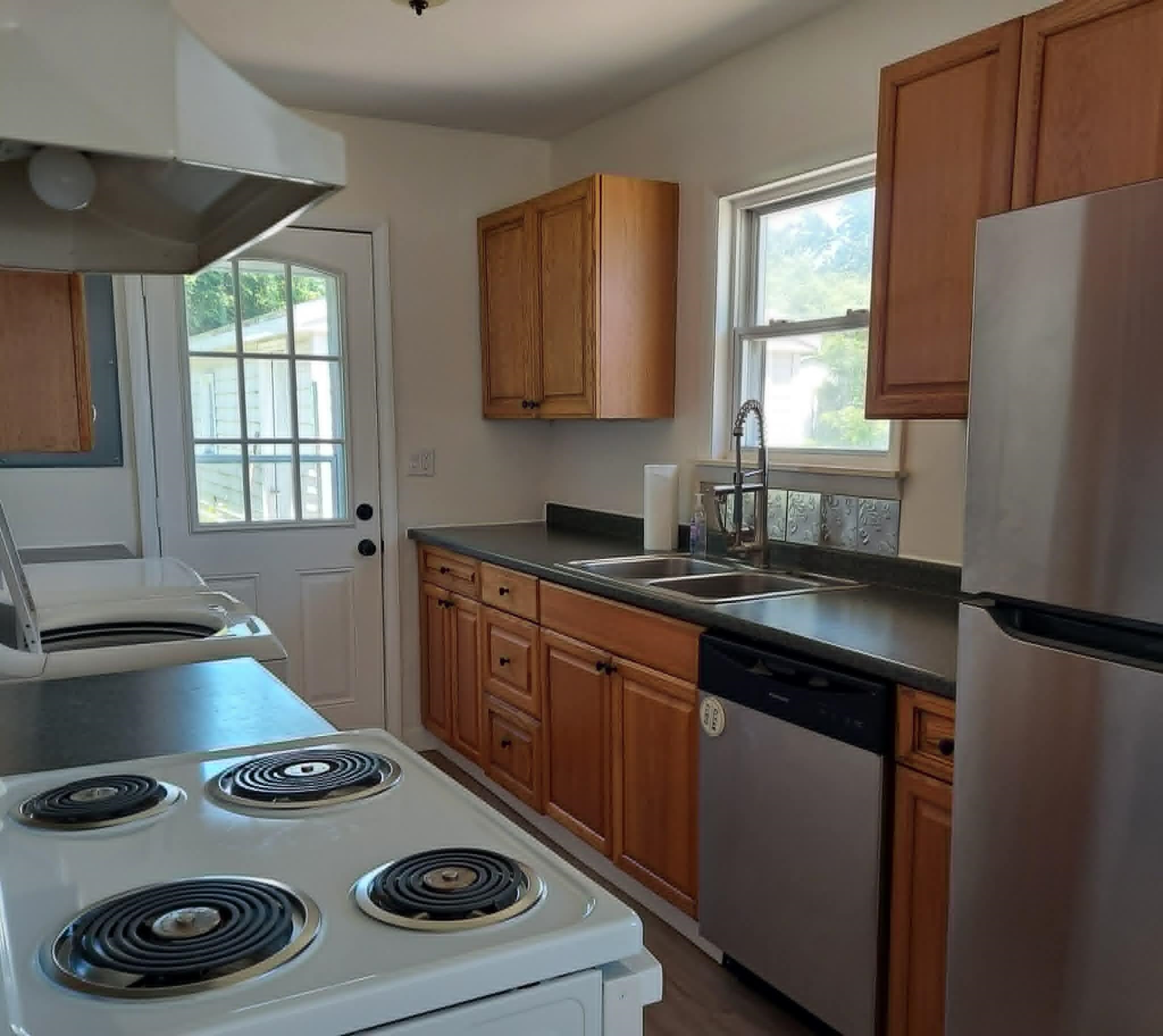 3589 East River Road Oscoda, MI 48750 - Photo 5 of 13 1947278-e41bd0f7-04c9-48c2-9b1f-a253ffe46f83.JPG