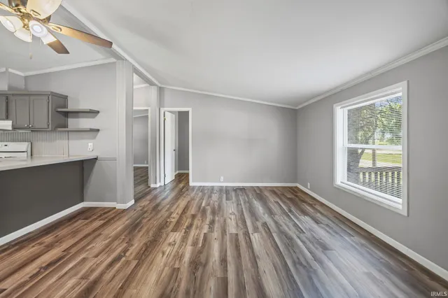 $129,900 | 705 South Clinton Street, West Lebanon, IN 47991