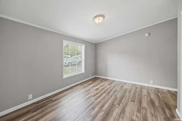 $129,900 | 705 South Clinton Street, West Lebanon, IN 47991