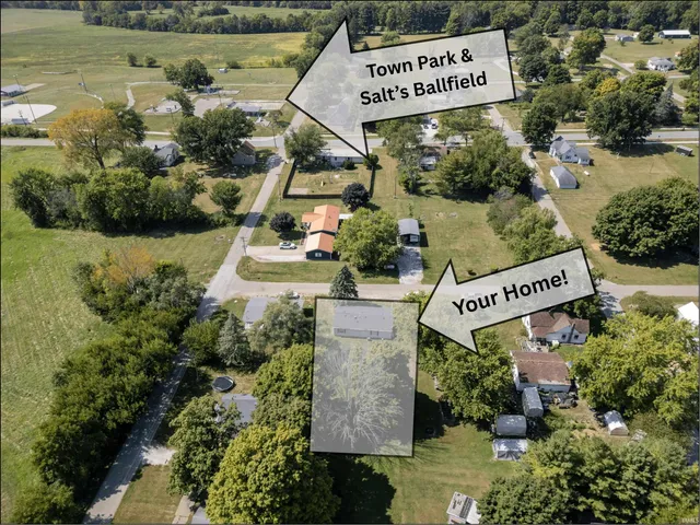 $129,900 | 705 South Clinton Street, West Lebanon, IN 47991