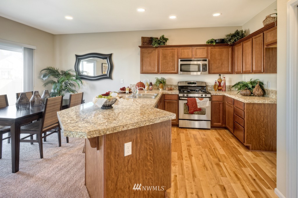 3410 176th Place Southeast, Unit 54 Bothell, WA 98012 - Photo 3 of 15 Gallery Image 3