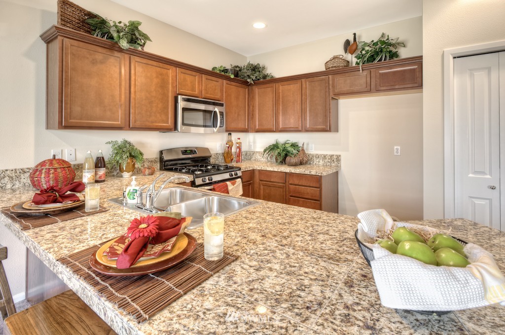 3410 176th Place Southeast, Unit 54 Bothell, WA 98012 - Photo 6 of 15 Gallery Image 6
