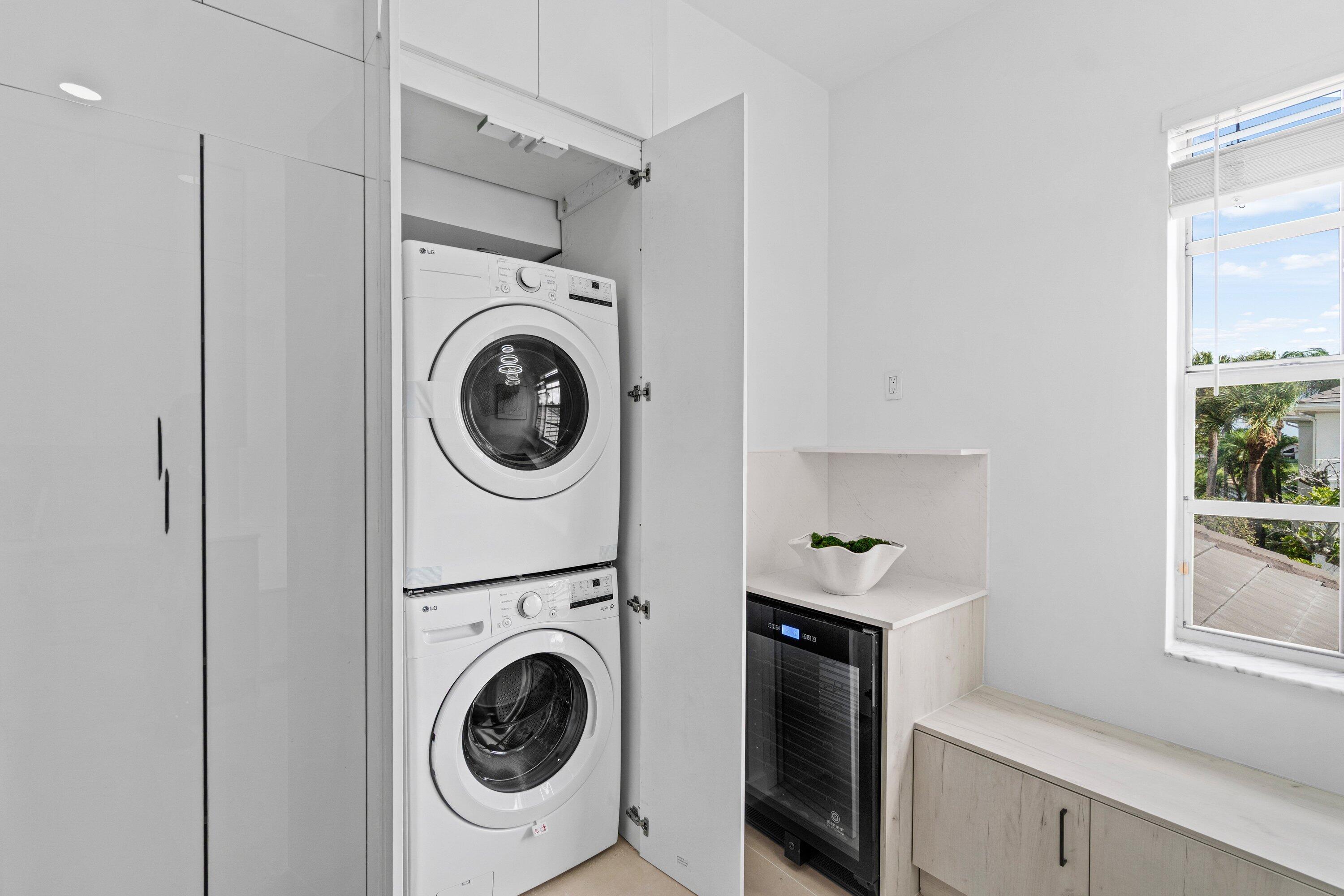 5166 Lake Catalina Drive, Unit D Boca Raton, FL 33496 - Photo 15 of 57 Laundry