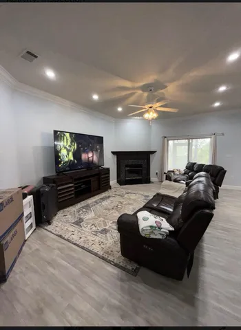 $2,100 | 2800 Pinnacle Point Drive, Crestview, FL 32539