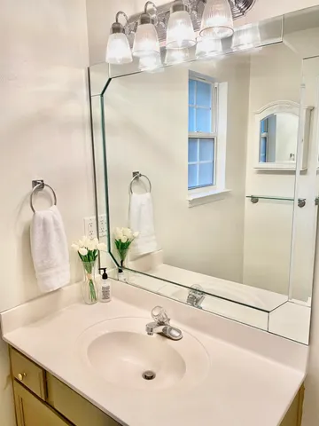 $2,100 | 2800 Pinnacle Point Drive, Crestview, FL 32539