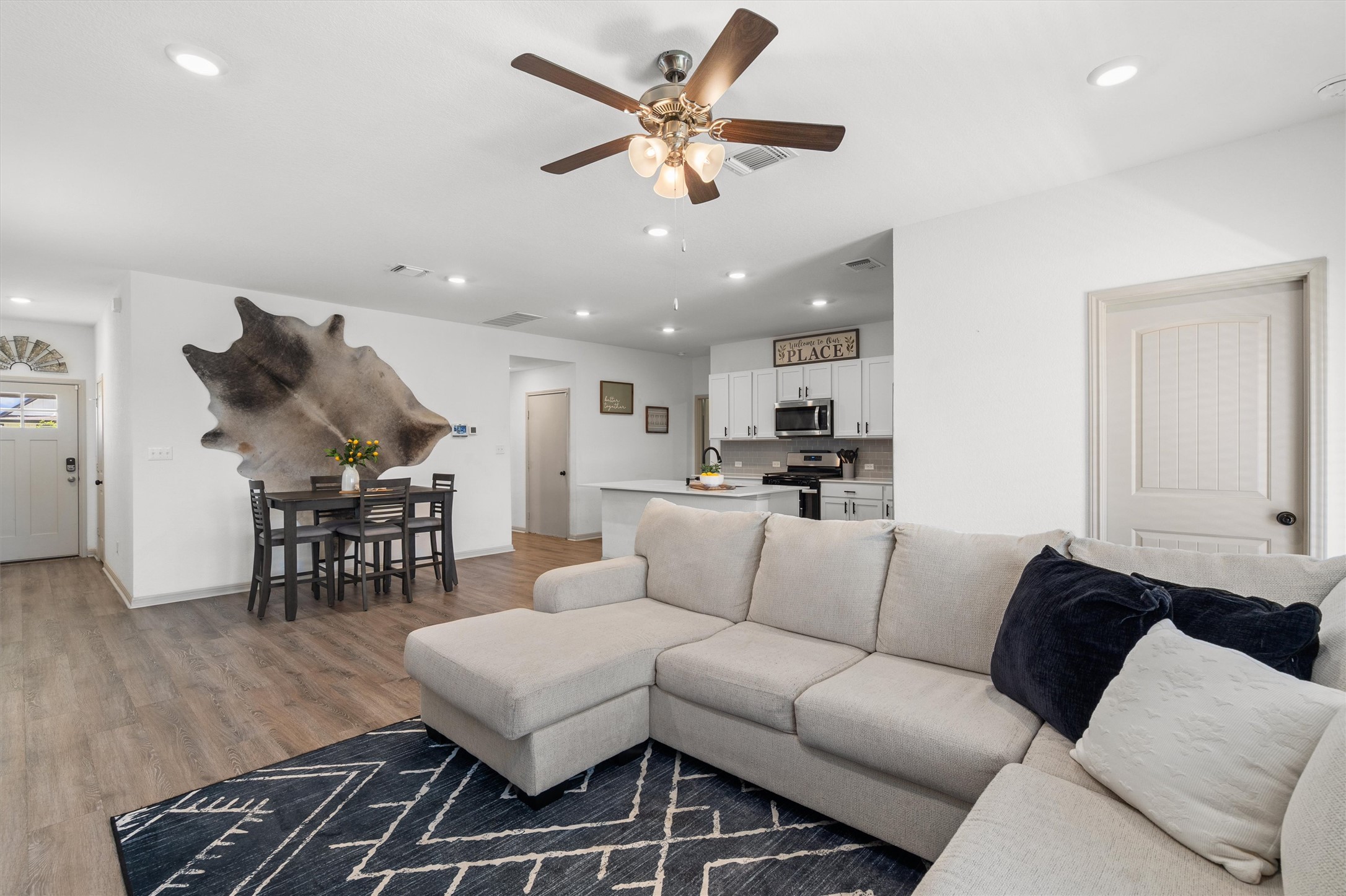 107 Aransas River Road Hutto, TX 78634 - Photo 6 of 23