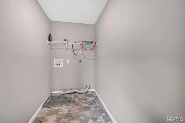 $374,500 | 11140 Fort Samuel Drive, Bridgeton, MO 63044