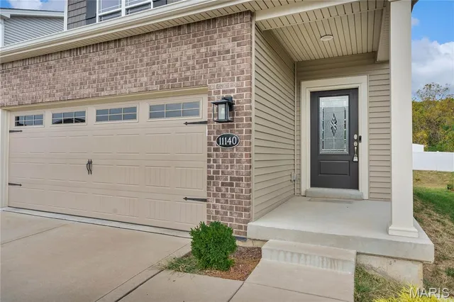 $374,500 | 11140 Fort Samuel Drive, Bridgeton, MO 63044