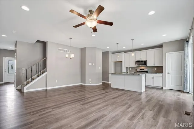 $374,500 | 11140 Fort Samuel Drive, Bridgeton, MO 63044