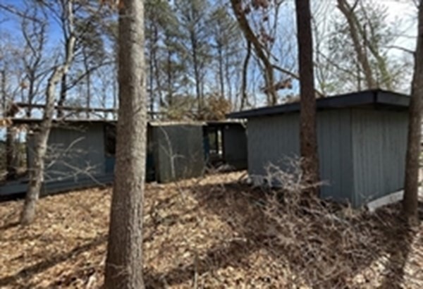 383 Mashpee Neck Road Mashpee, MA 02649 - Photo 3 of 4 Gallery Image 3