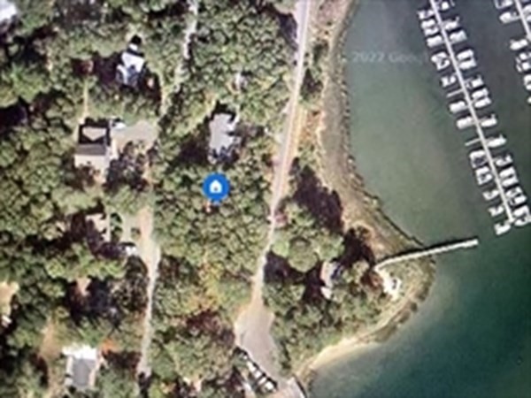 383 Mashpee Neck Road Mashpee, MA 02649 - Photo 4 of 4 Gallery Image 4