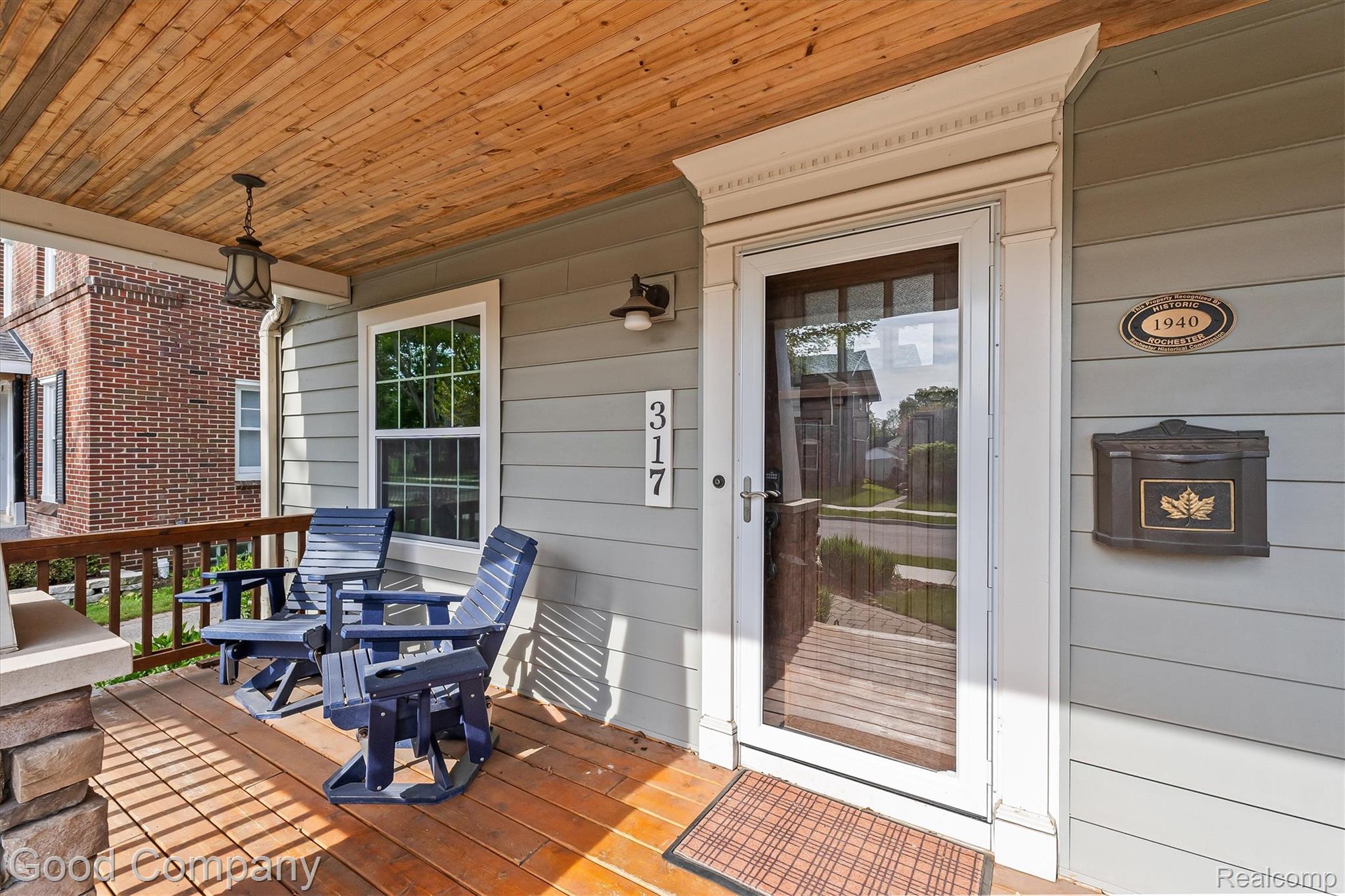 317 Wesley Street Rochester, MI 48307 - Photo 3 of 29 View of porch