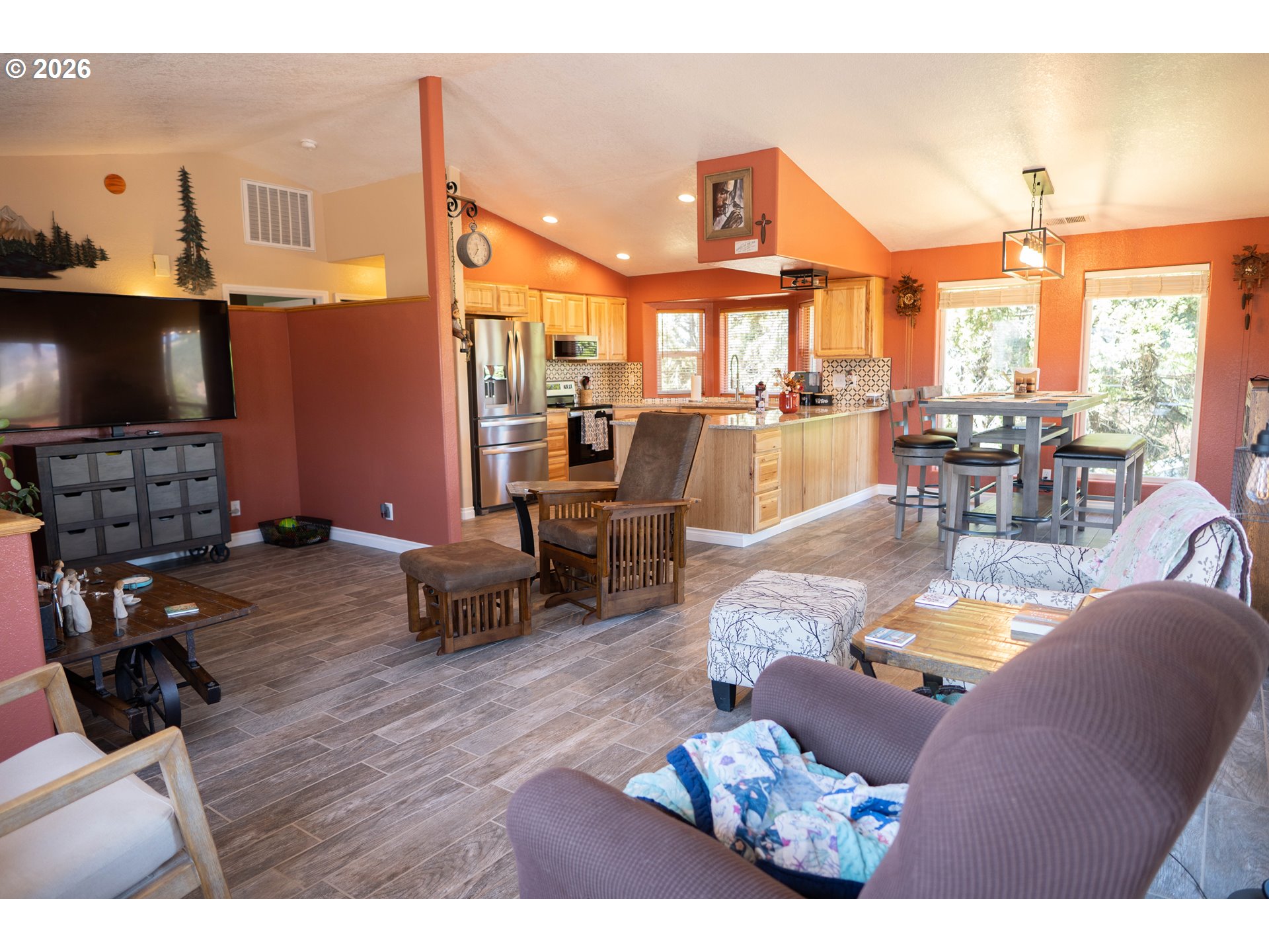 445 Rolling Hills Road Roseburg, OR 97471 - Photo 7 of 48