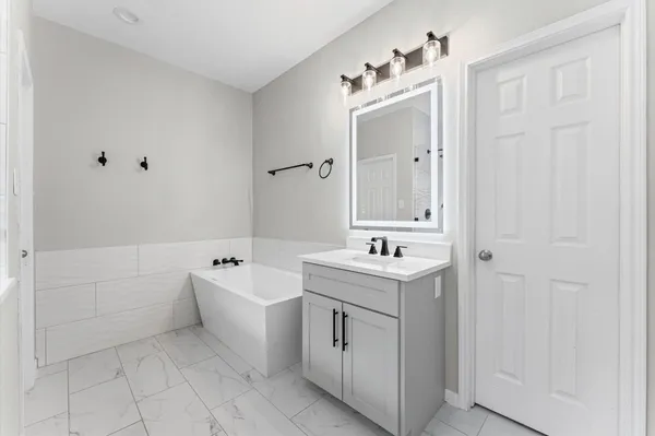 $3,800 | 13402 Great Creek Drive, Pearland, TX 77584