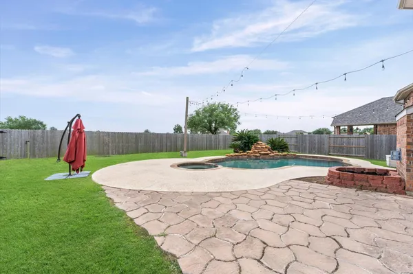 $3,800 | 13402 Great Creek Drive, Pearland, TX 77584