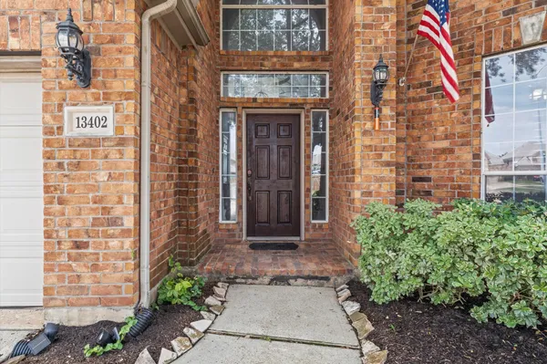 $3,800 | 13402 Great Creek Drive, Pearland, TX 77584