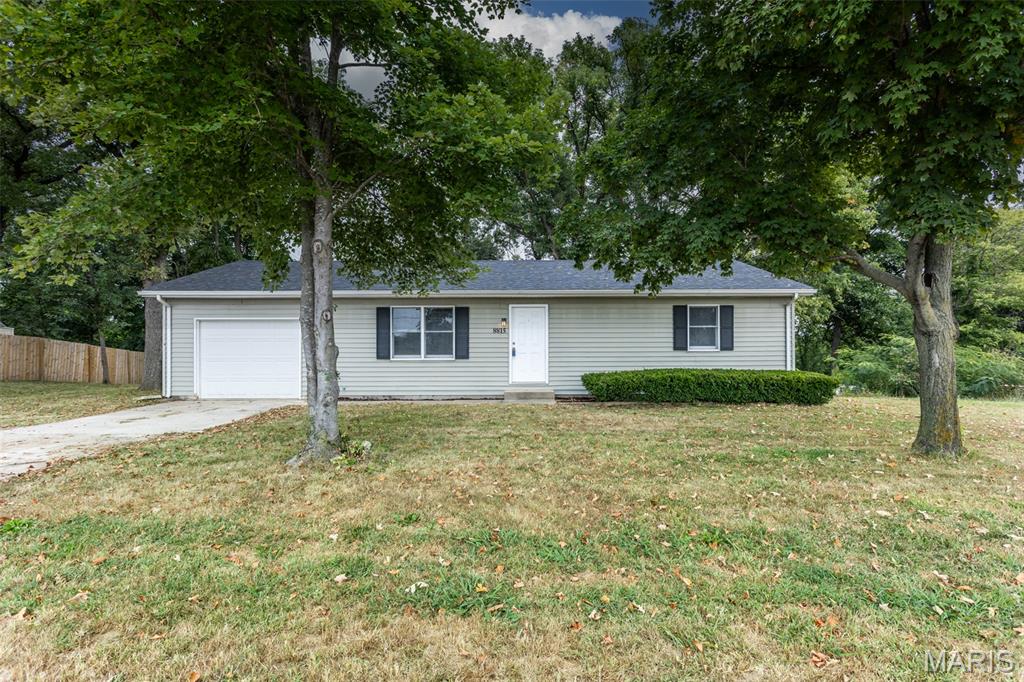 8815 Godfrey Road Godfrey, IL 62035 - Photo 1 of 22