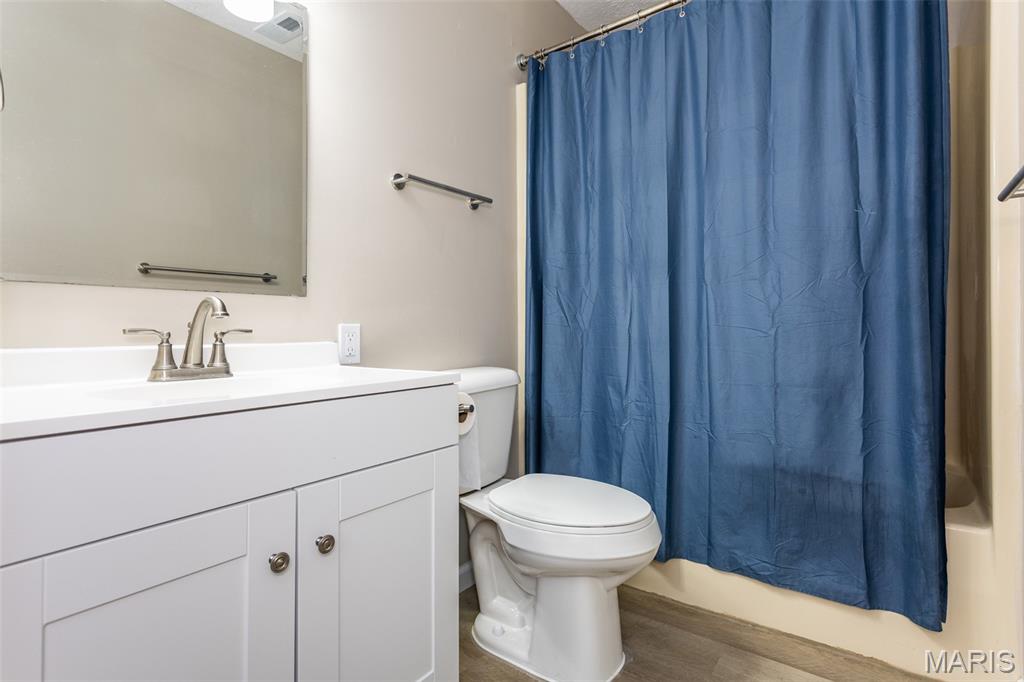 8815 Godfrey Road Godfrey, IL 62035 - Photo 11 of 22