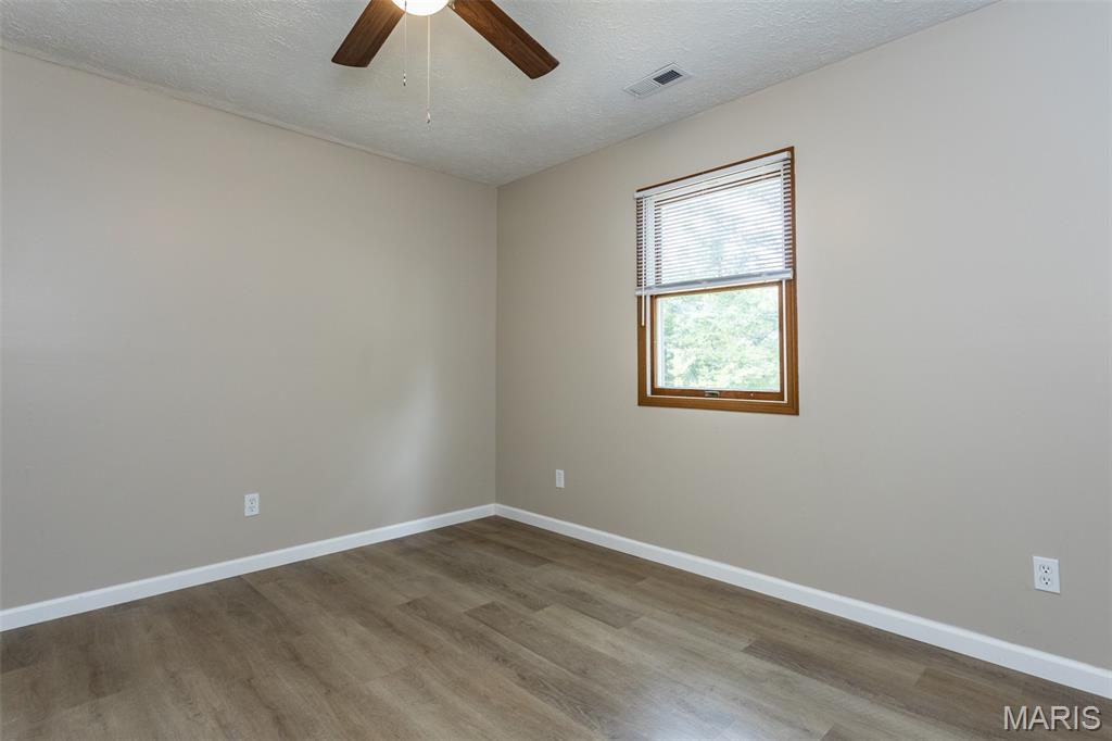 8815 Godfrey Road Godfrey, IL 62035 - Photo 13 of 22