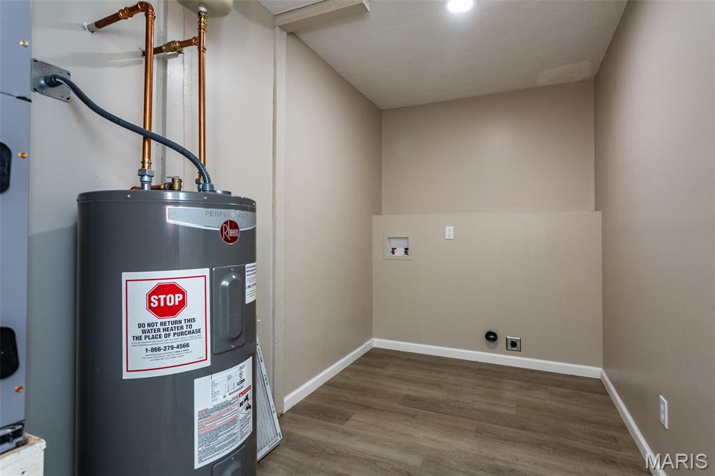 8815 Godfrey Road Godfrey, IL 62035 - Photo 15 of 22