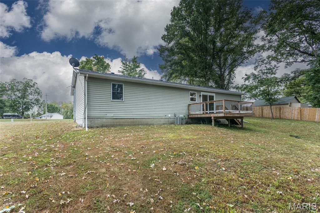 8815 Godfrey Road Godfrey, IL 62035 - Photo 21 of 22