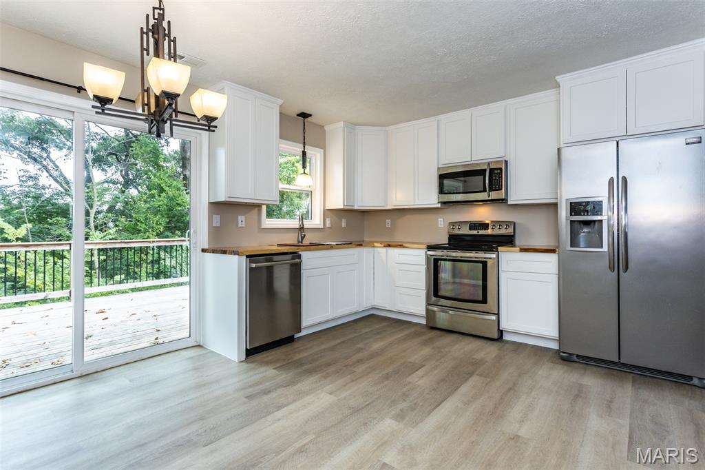 8815 Godfrey Road Godfrey, IL 62035 - Photo 6 of 22