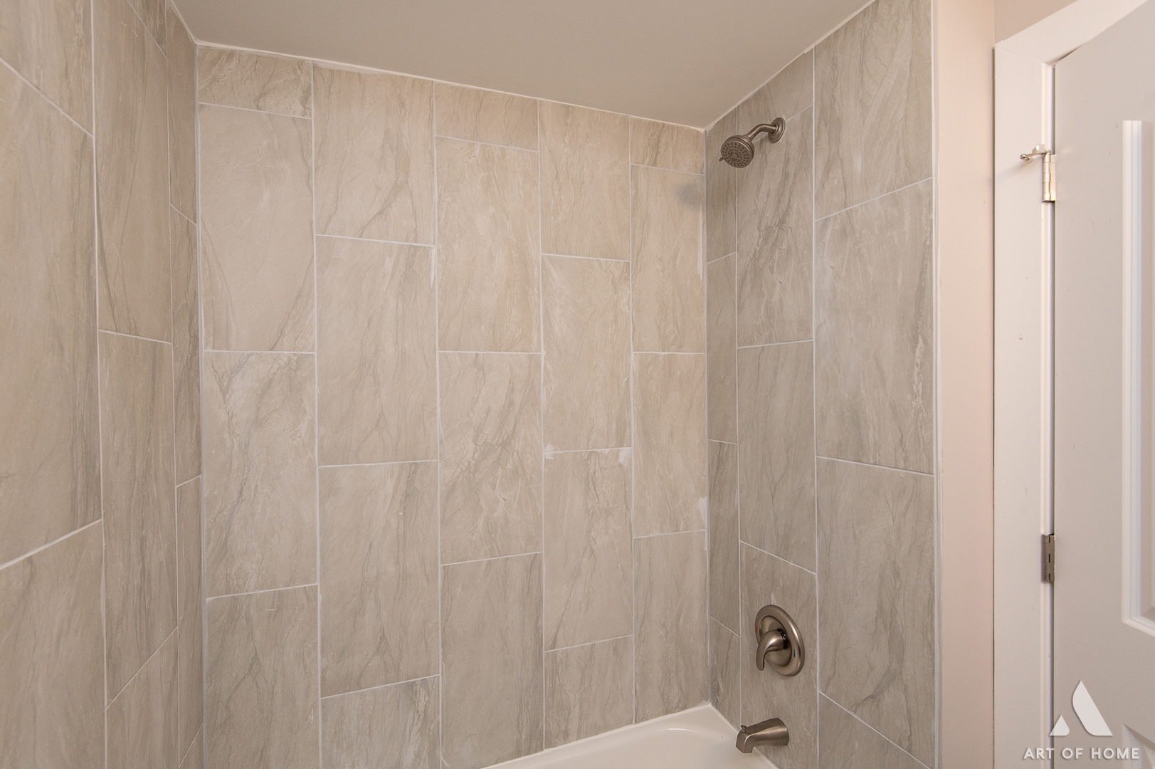 14924 Indiana Avenue Dolton, IL 60419 - Photo 49 of 73 a bathroom with a shower and a tub
