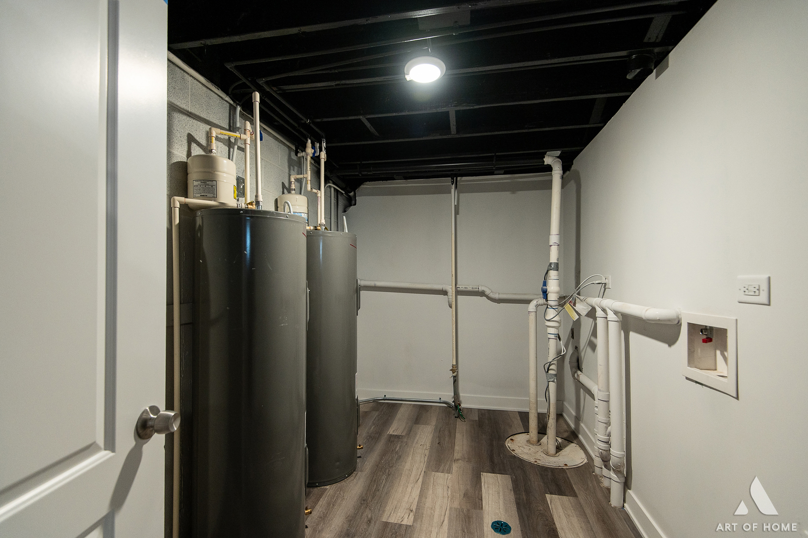 14924 Indiana Avenue Dolton, IL 60419 - Photo 72 of 73 a bathroom with a shower and a glass door