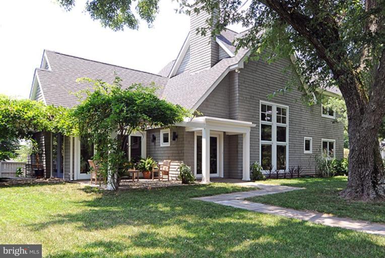 2703 Wild Holly Road Annapolis, MD 21403 - Photo 1 of 29 Exterior (Main)