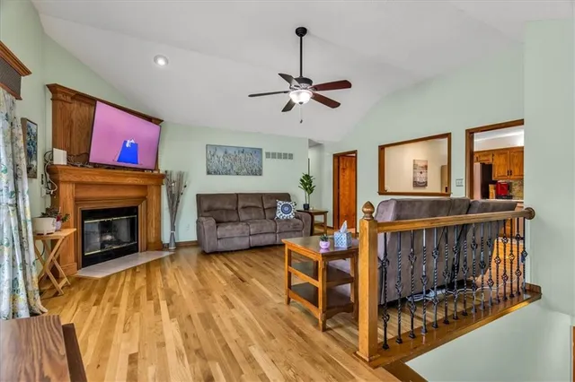 $290,000 | 1401 Northwest Birdseye Court, Blue Springs, MO 64015