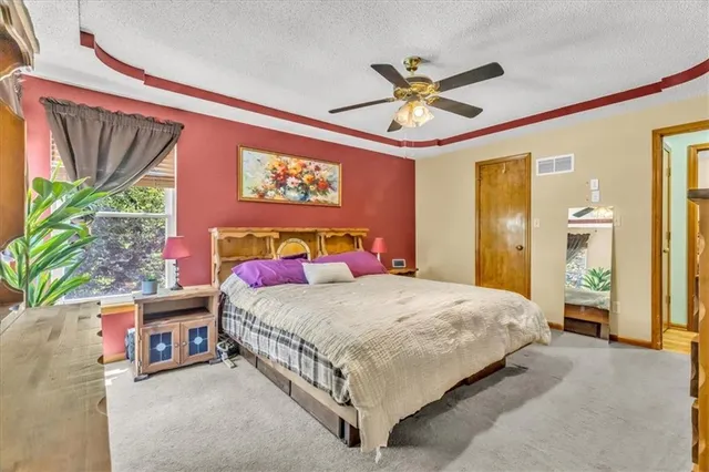 $290,000 | 1401 Northwest Birdseye Court, Blue Springs, MO 64015