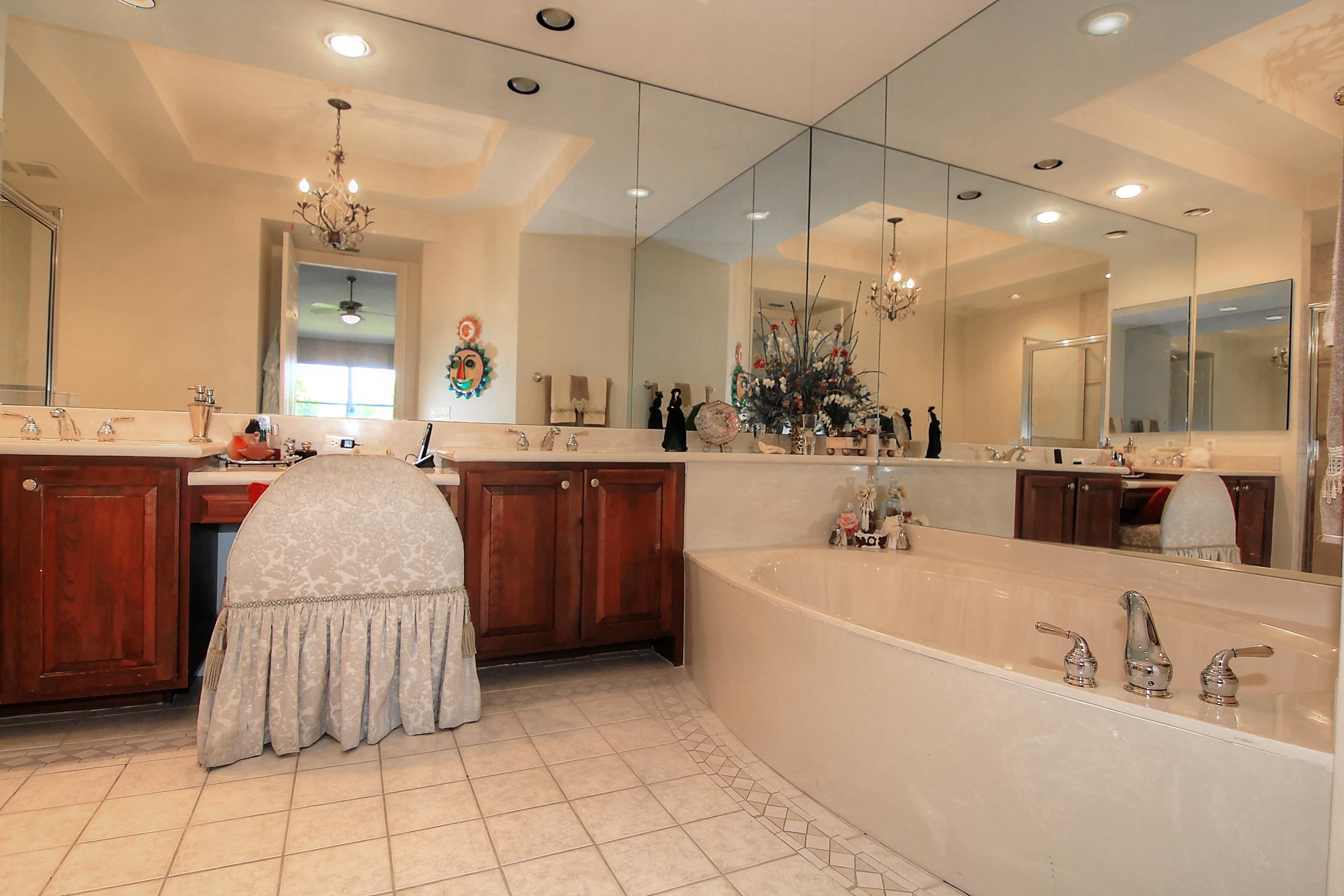 6189 Island Boca Raton, Unit D Boca Raton, FL 33496 - Photo 9 of 14 IMG_8514