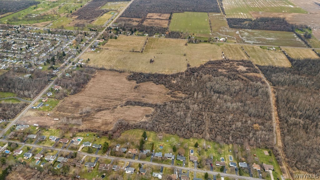 1000 Ernest Road Lockport, NY 14094 - Photo 11 of 16