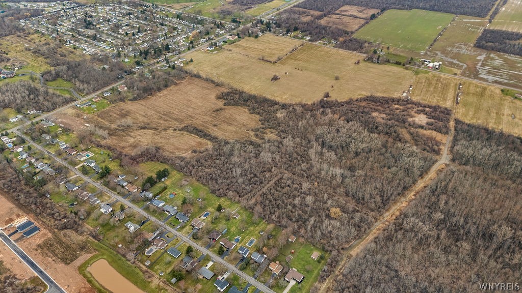 1000 Ernest Road Lockport, NY 14094 - Photo 12 of 16