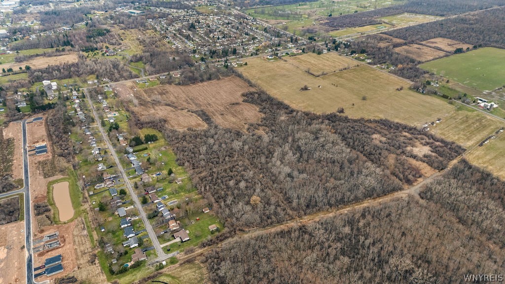 1000 Ernest Road Lockport, NY 14094 - Photo 13 of 16