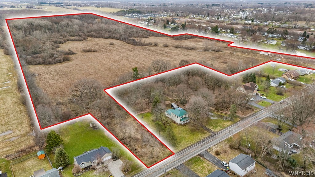 1000 Ernest Road Lockport, NY 14094 - Photo 3 of 16