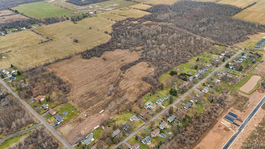 1000 Ernest Road Lockport, NY 14094 - Photo 8 of 16