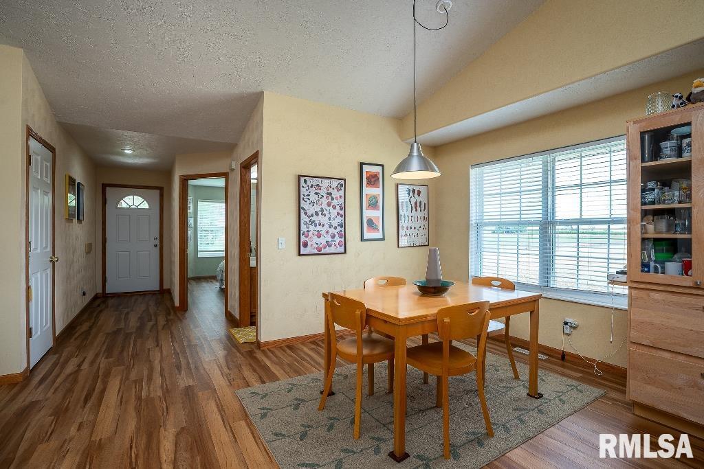 5649 Red Fox Road Bettendorf, IA 52722 - Photo 8 of 22 Gallery Image 8