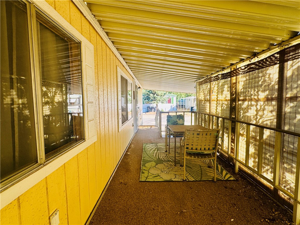 333 Dennison Road, Unit 6 Tehachapi, CA 93561 - Photo 4 of 27 Front covered deck