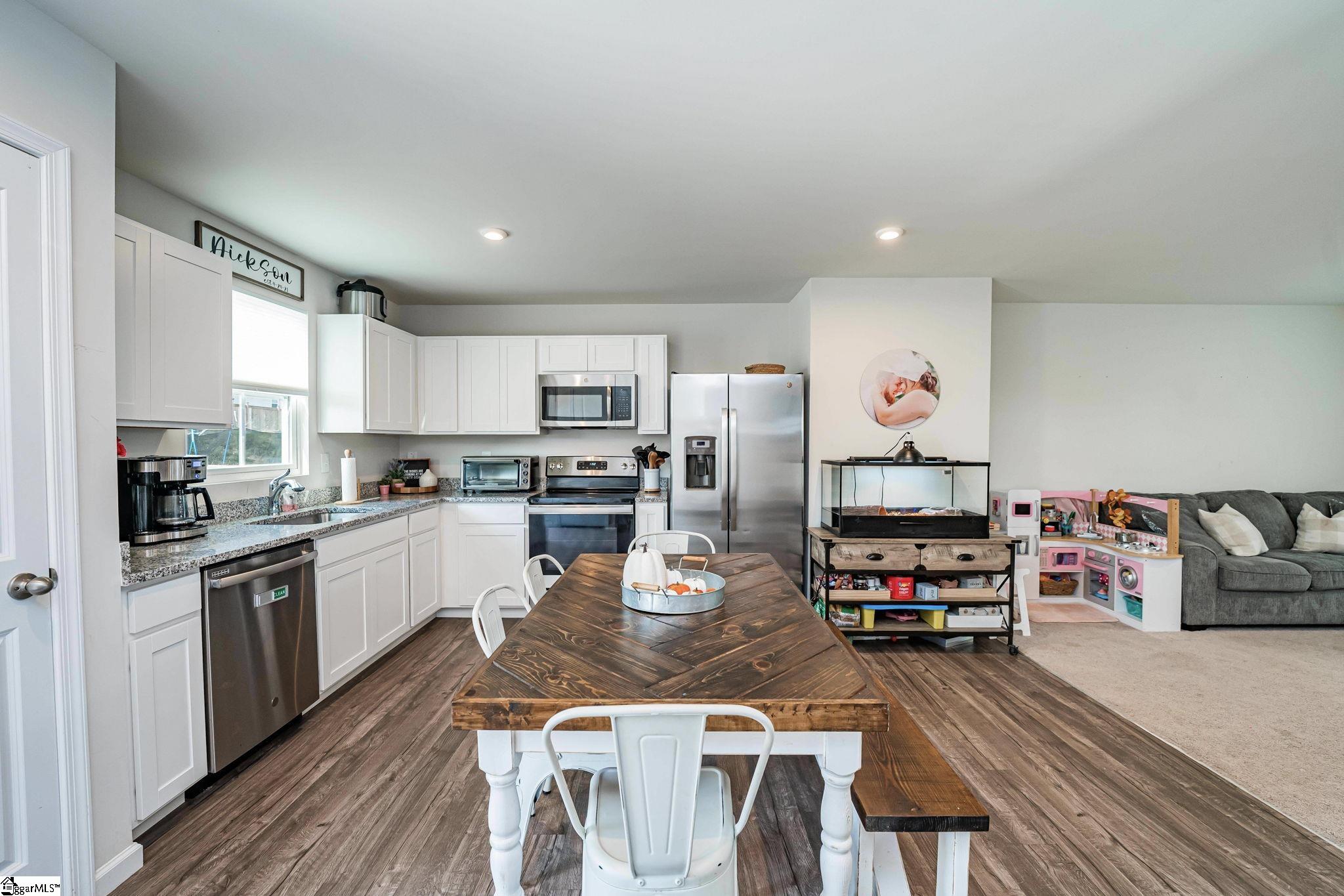 657 McCormick Lane Lyman, SC 29365 - Photo 10 of 36 Gallery Image 10