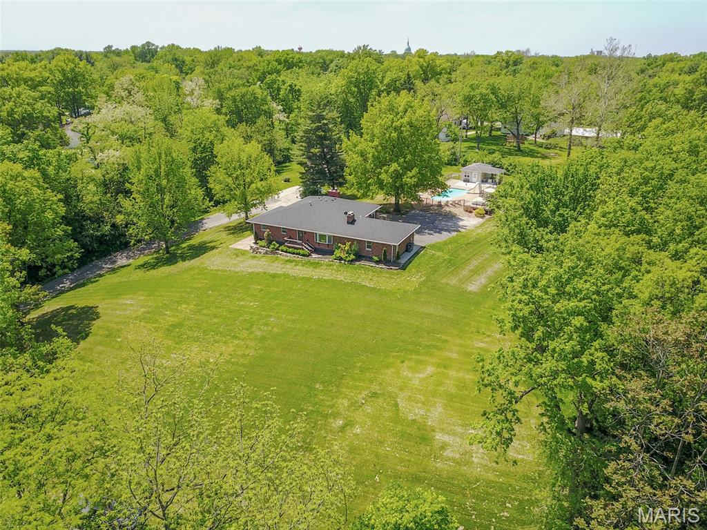 4 Valley Carlinville Il 62626 Carlinville, IL 62626 - Photo 11 of 72