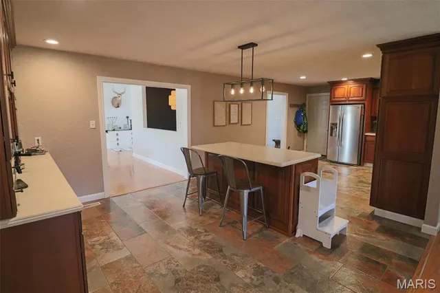 $415,000 | 4 Valley Carlinville Il 62626, Carlinville, IL 62626