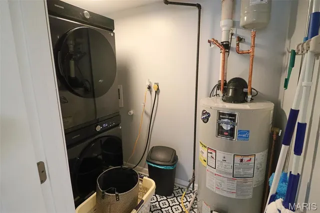 $415,000 | 4 Valley Carlinville Il 62626, Carlinville, IL 62626