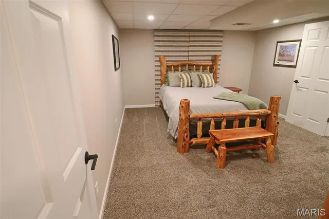 $415,000 | 4 Valley Carlinville Il 62626, Carlinville, IL 62626