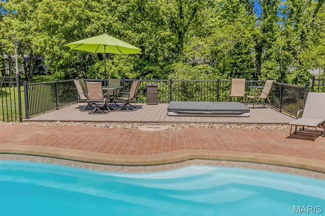 $415,000 | 4 Valley Carlinville Il 62626, Carlinville, IL 62626