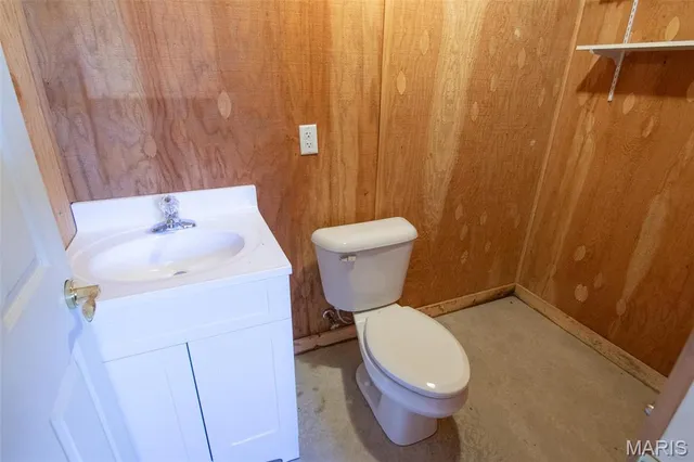 $415,000 | 4 Valley Carlinville Il 62626, Carlinville, IL 62626