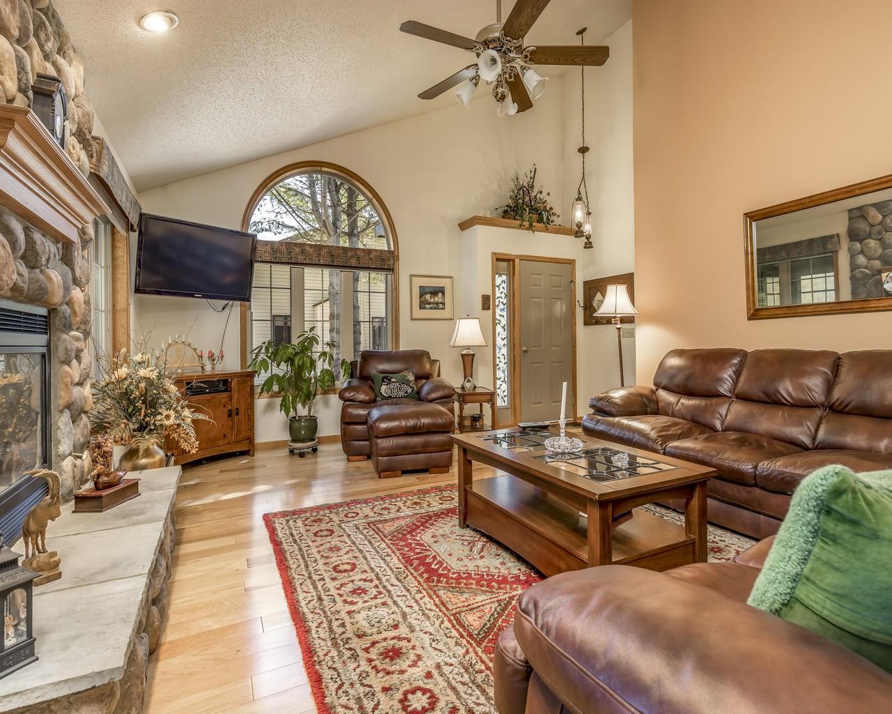 10013 Ridgewood Drive, Unit 7 Minocqua, WI 54548 - Photo 6 of 27 Gallery Image 6