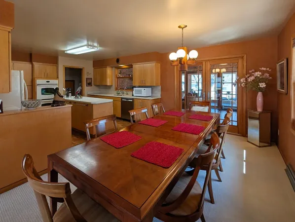 $324,900 | 1502 North 5th Street, Montevideo, MN 56265