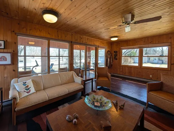 $324,900 | 1502 North 5th Street, Montevideo, MN 56265